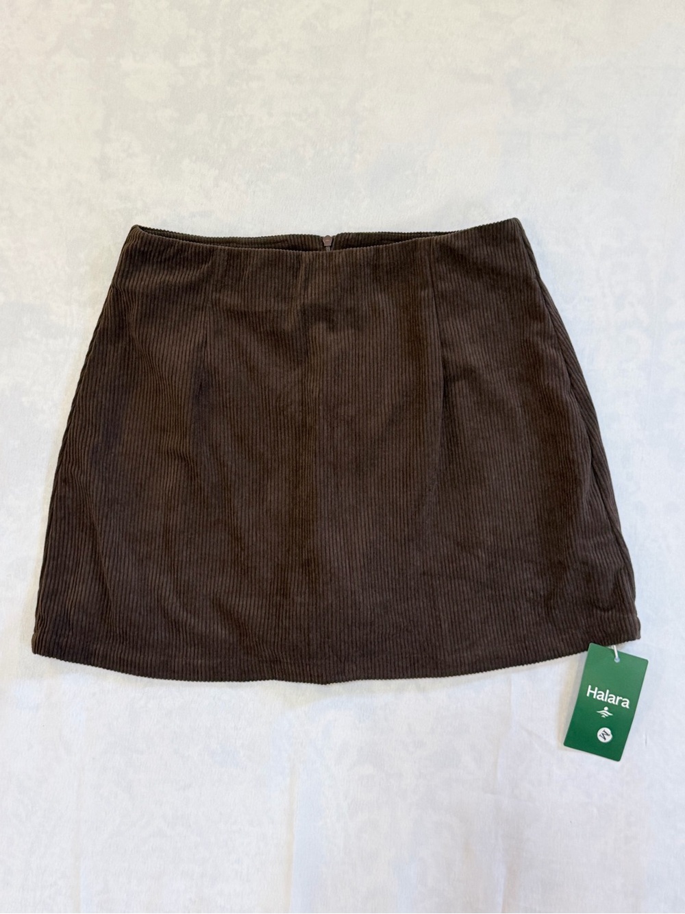 Halara Women’s M Dark Chocolate Brown Corduroy Mini Skirt Skort Lines NWT